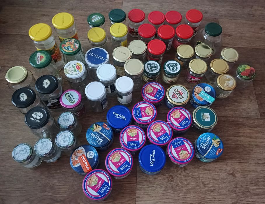 Банки баночки з кришками