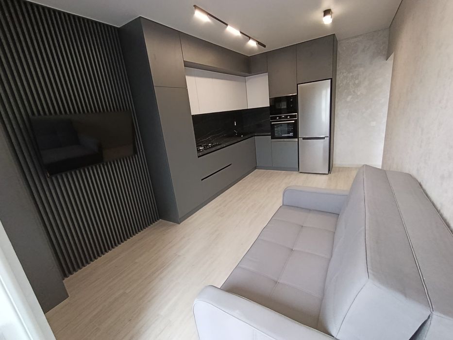 Продається 1 кімнатна квартира .Центр.