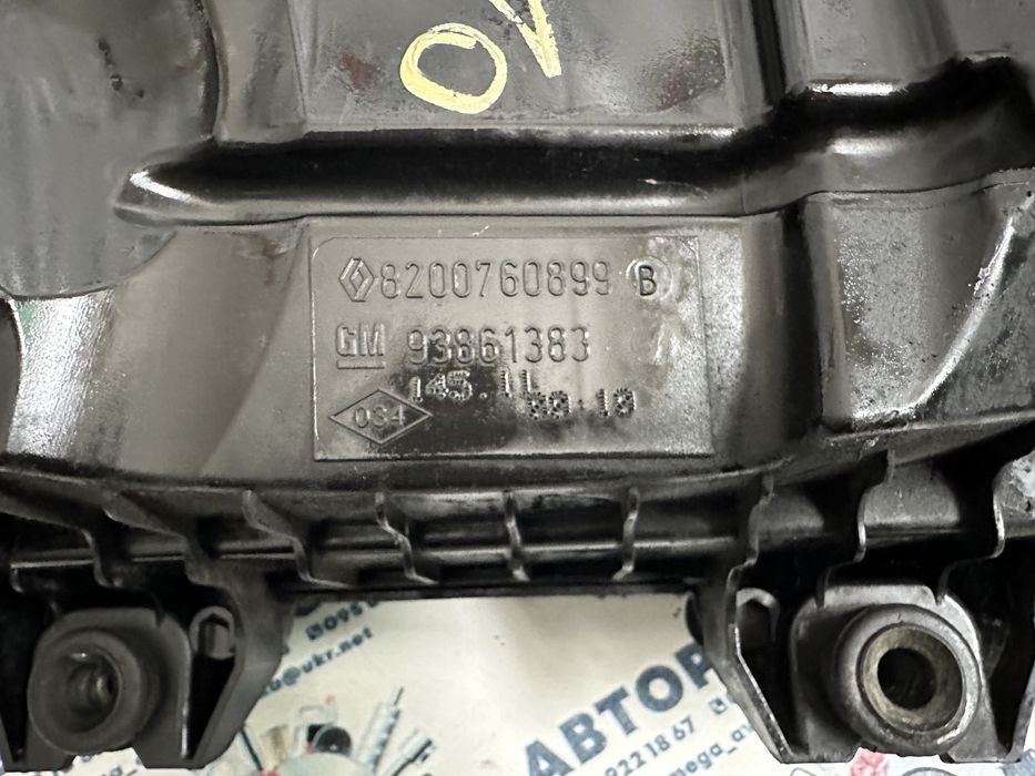 Корпус воздушного фільтра Renault Trafic Opel Vivaro 2/2.0/07-14