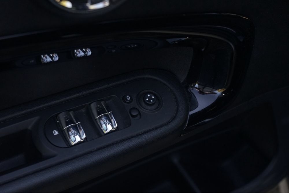 Mini Countryman F60 — photo 3