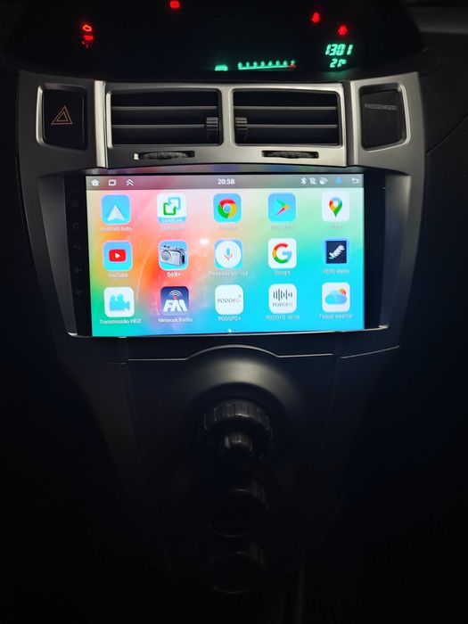 Toyota Yaris — fotografia 4