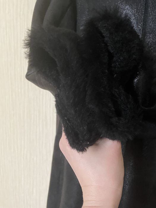 Продам натуральную дубленку р. М