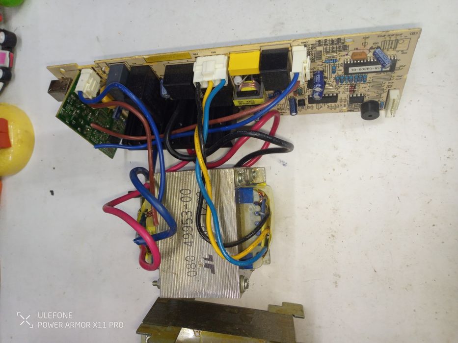 Інвертор UPS безперебійник