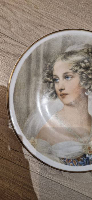 Assiette Portrait Vintage Johann Ender – Natalia Potocka – Porcelaine Polonaise, 32cm