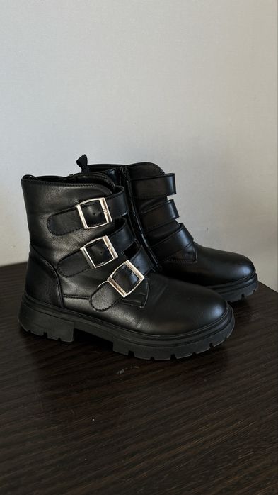 Чоботи демісезонні Reserved