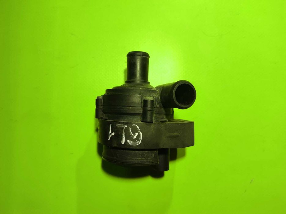 Водяная тосольная помпа Mercedes ML W164 GL X164 насос A0018356064
