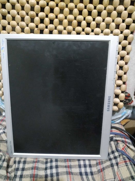 Монитор монітор Samsung 710n