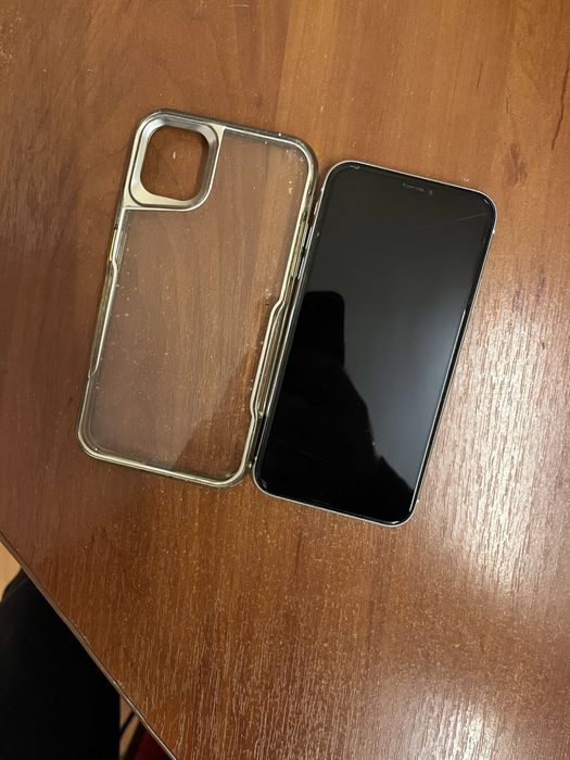 Продам Айфон xr (apple,iphone,xr) 64 гб в ідеальному стані