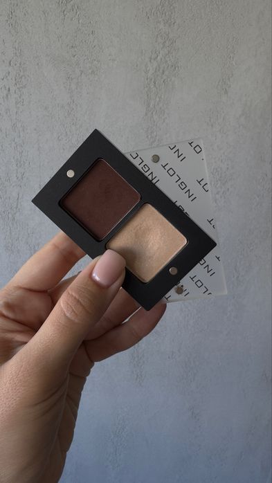 Тіні Inglot, стан ідеал.