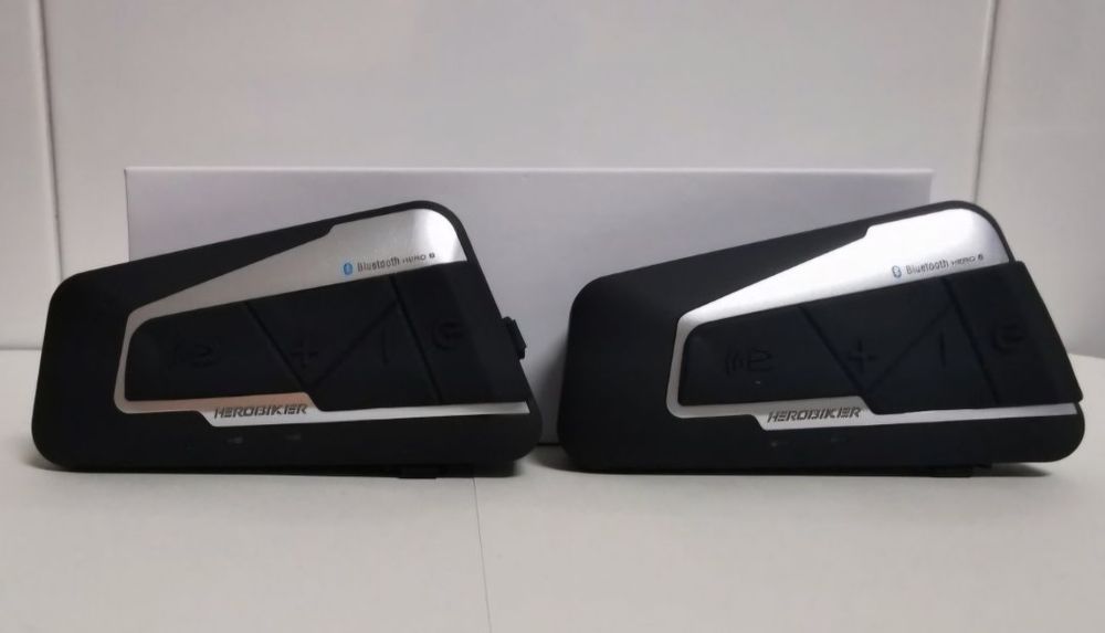 2- Auriculares/ Intercomunicadores Bluetooth C/ Radio/ Motard (NOVOS)