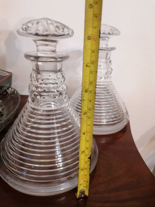 Par de Garrafas Decanter de Licor de Cristal Lapidado