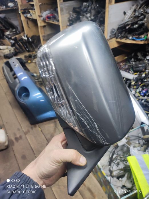 Зеркала зеркало  правое Subaru forester Субару форестер SG сг 2007-200