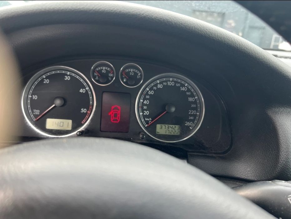 Vw Passat B5.5 1.9TDi 130cv (Apenas Completo)