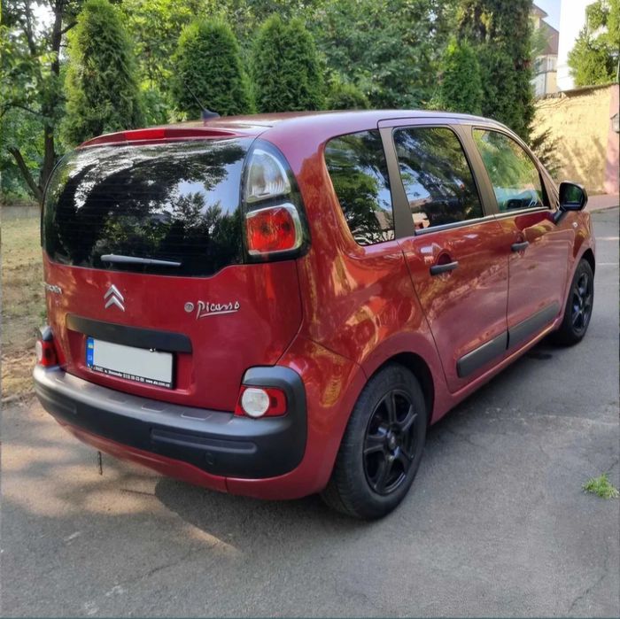 Citroen C3 Picasso 2011 рік (1,4)