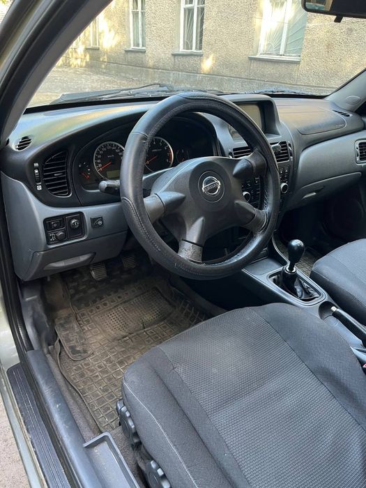 Nissan Almera n16 2006