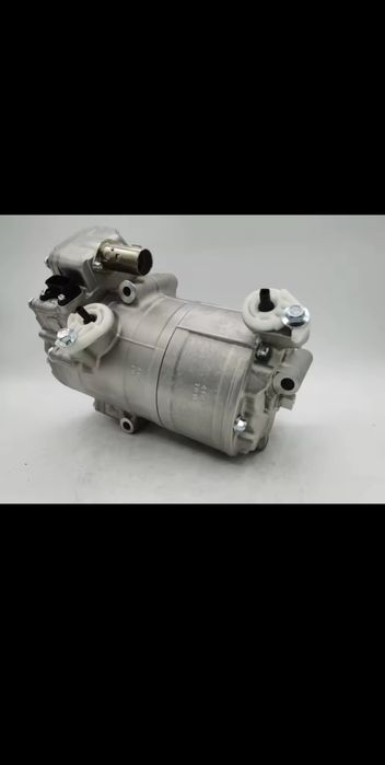 Компресор кондиціонера електричний Volvo
