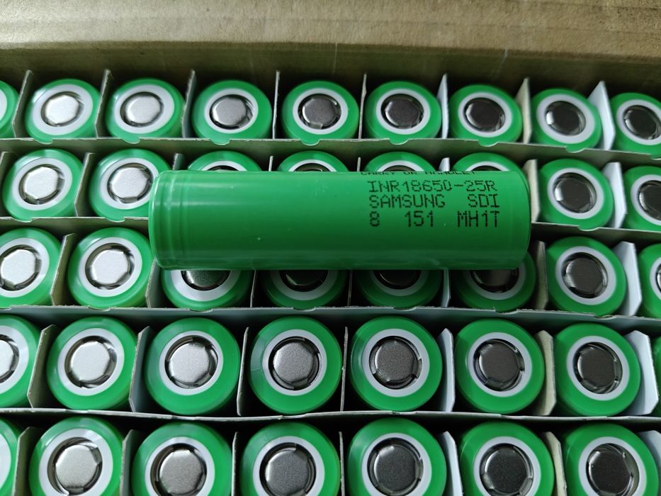 Високотоковий Samsung inr18650-25r 2500мач 20ампер