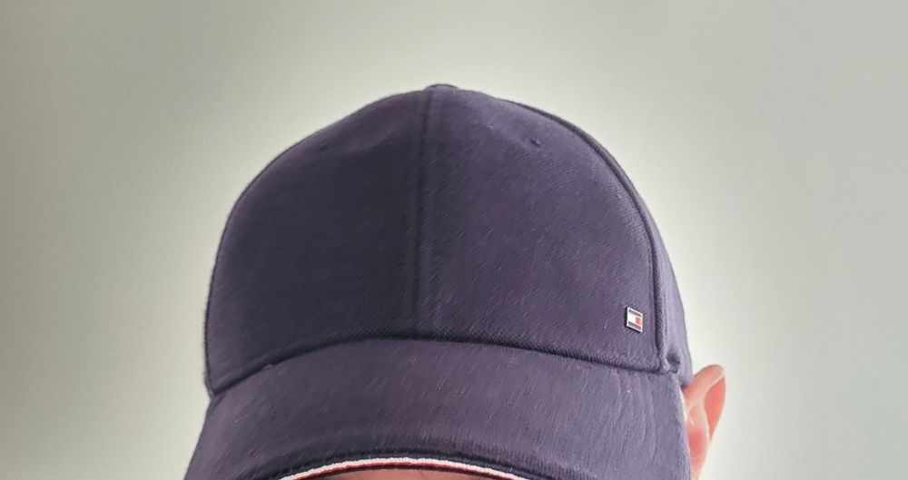 Czapka z daszkiem granatowa Tommy Hilfiger