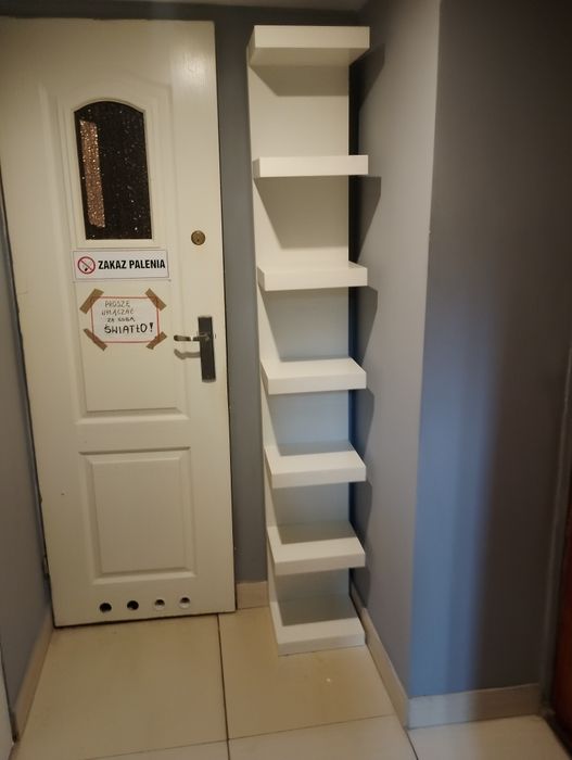 Sprzedam bardzo fajny regał słupek