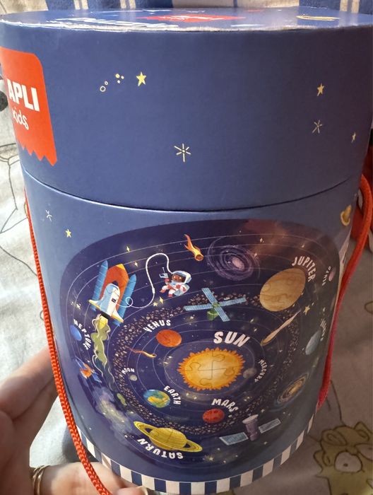 Puzzle sistema solar437556940615854081