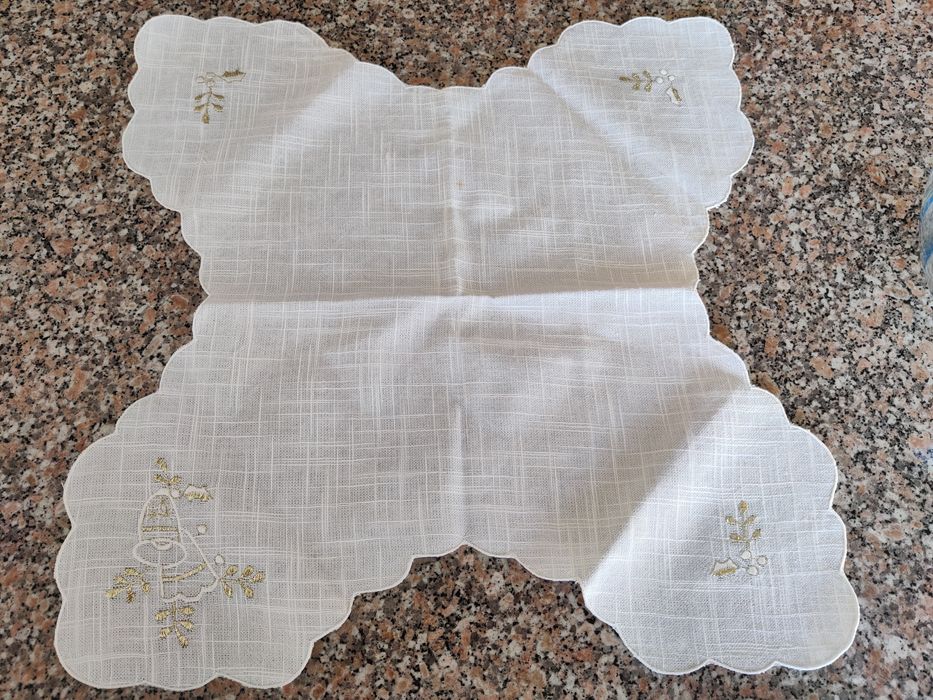 Pano natalício em linho