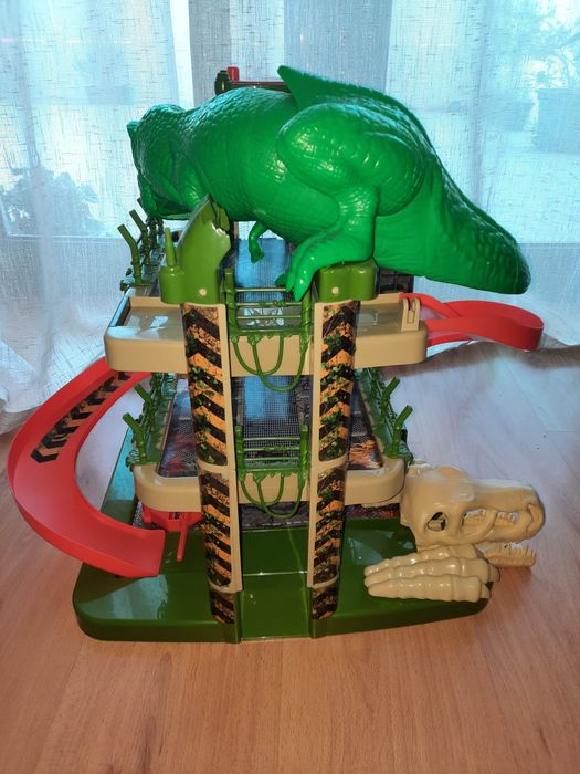 Pista de brincar dino