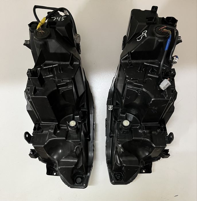 Фара права ліва Nissan Rogue T33 2021 2022 2023 USA оригінал