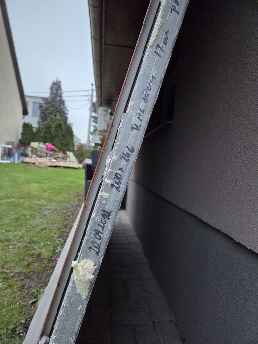 Brama garażowa ocieplana