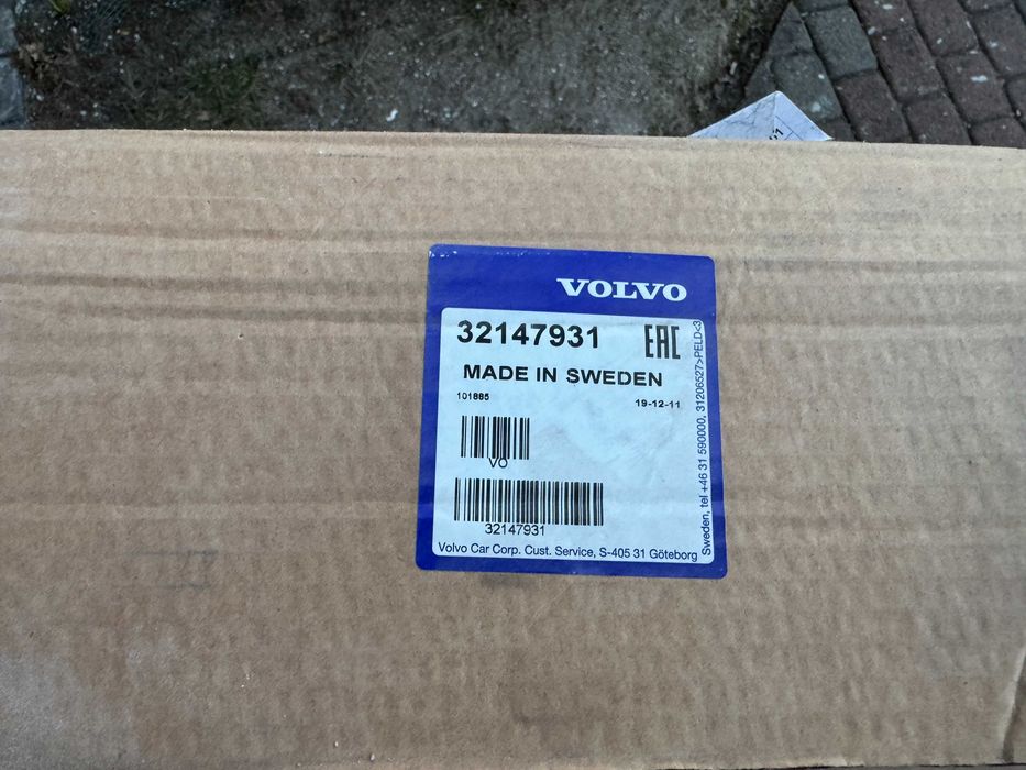 Belki Dachowe Do VOLVO S60 aktualny model oryginalne