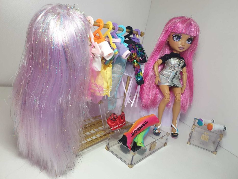 Lalka modowa Rainbow high fashion studio ubranka wieszaki buty