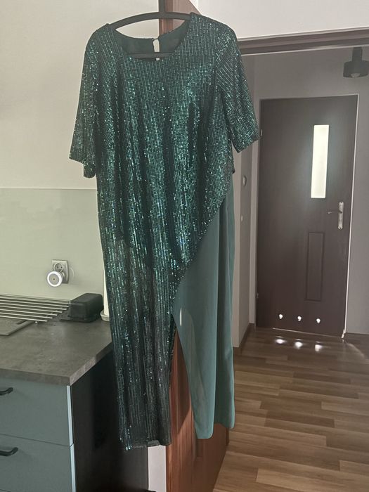 Elegancji strój na wesele itp. polski