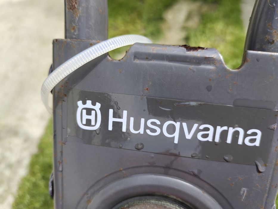Потужна газонокосарка бензинова мульчування Husqvarna XTL 55