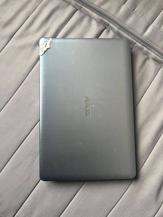 Asus a541SA uszkodzony