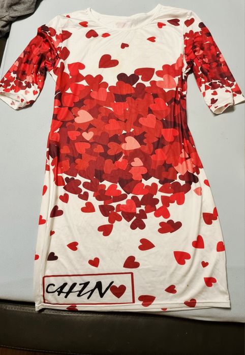 Serduszkowa sukienka walentynki Nowa 40