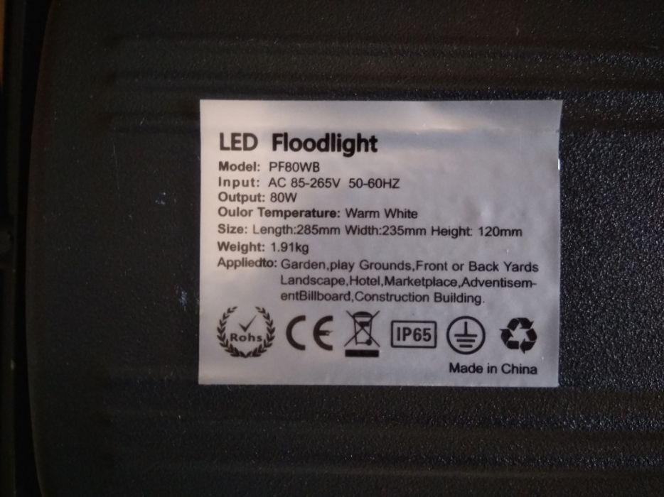 Projetor foco led IP 65 de 80W 2800k -6000K 6400 lumens