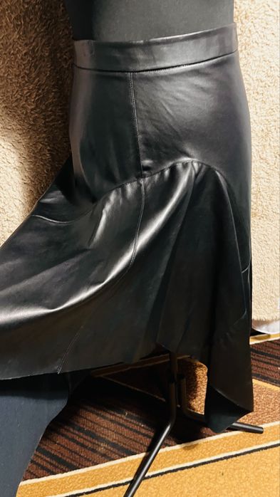 Спідниця міді Zara асиметрія