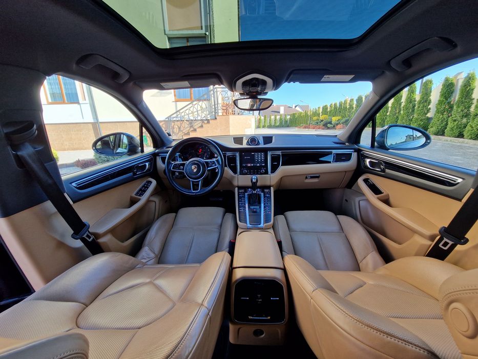 Porsche macan 2017