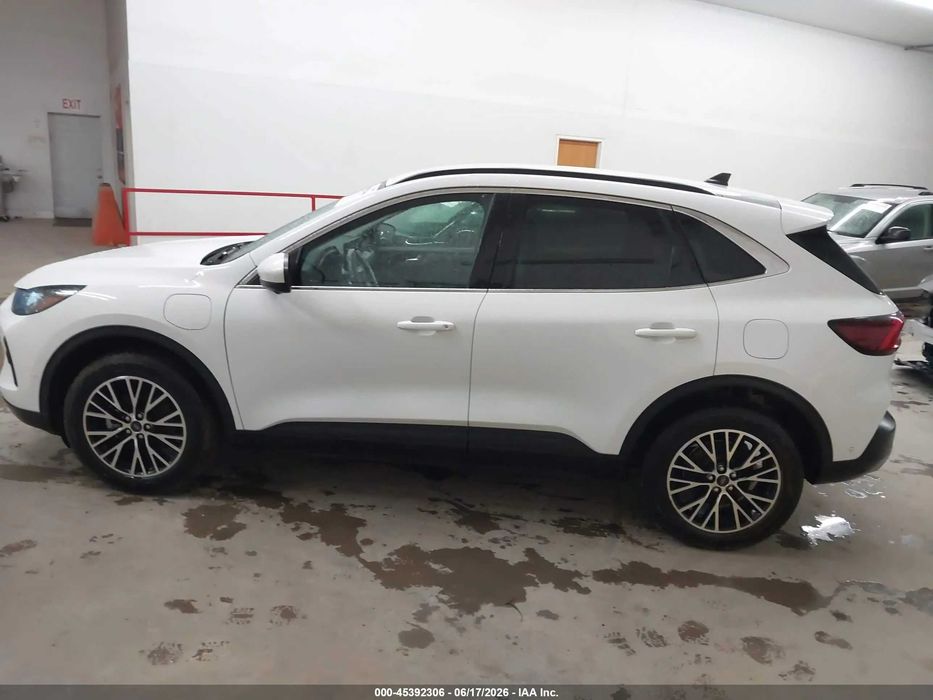 2023 Ford Escape 2.5 Hybrid
