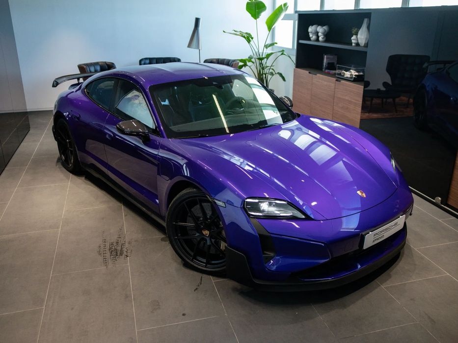 Porsche Taycan Turbo GT Weissach