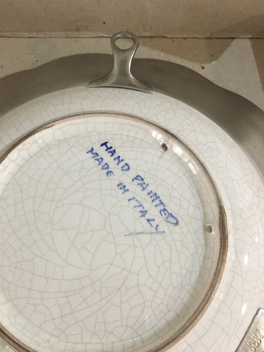 Prato de porcelana com estanho