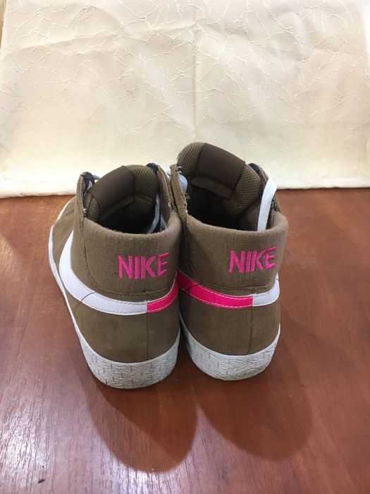 Демісезонні кросівки NIKE 42.5p