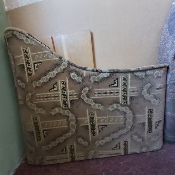 Розкладне крісло- кровать .Тільки самовивіз.