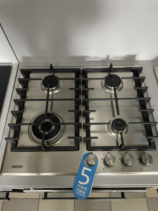 Вбудована духовка, витяжка і поверхня