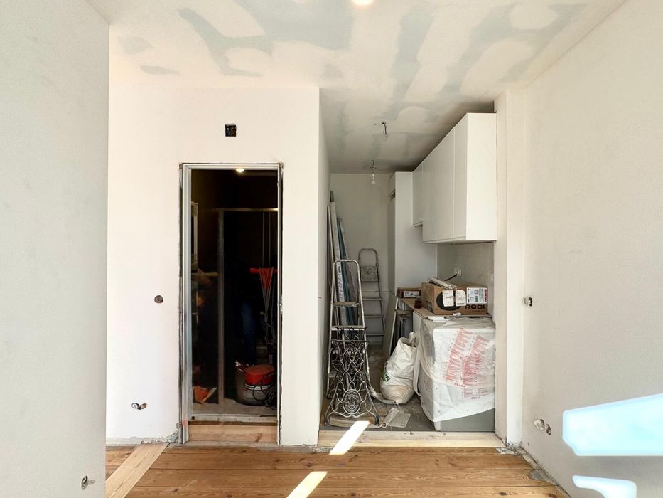 Apartamento T0+/T1 Avenidas Novas