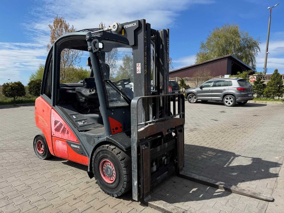 LINDE H35T EVO LPG Triplex вилковий навантажувач з ходу 4,7 м, позиціонер вил 2017 року