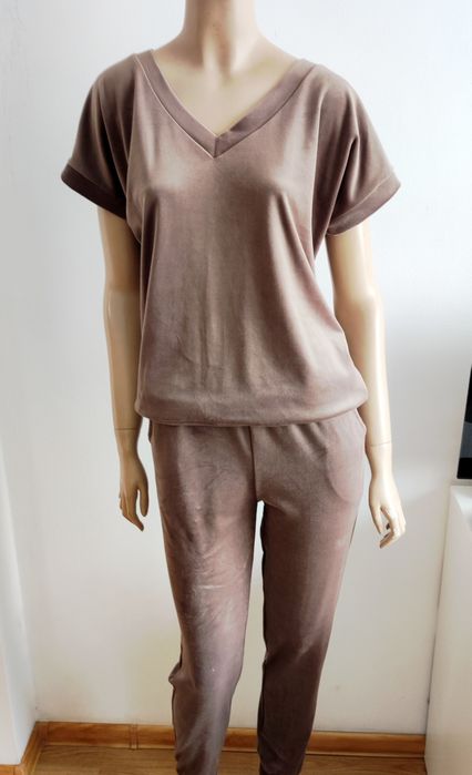 Damski welurow komplet dresowy