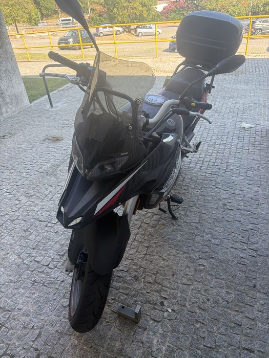 Moto benelli TRK 251