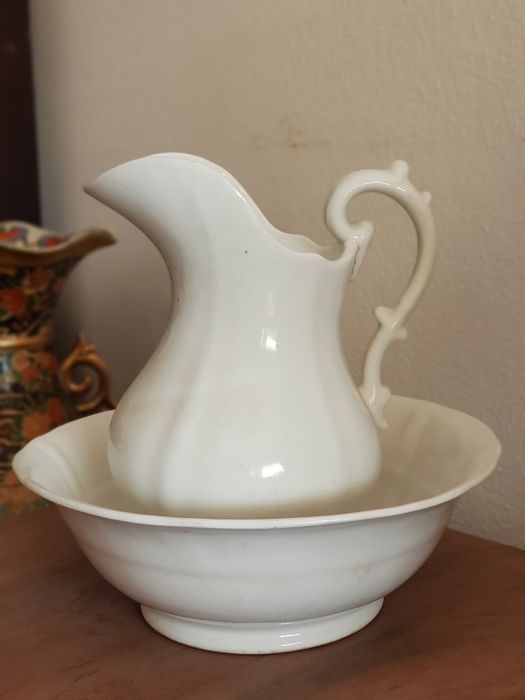 Jarro e bacia de lavatório Vista Alegre