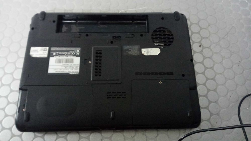 Toshiba Satellite A300-276 - for parts64551667696769121