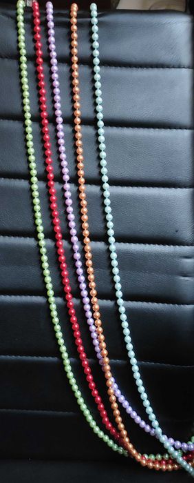 Perły supełkowane, 5 sznurów, różne kolory, 125zł za jeden sznur